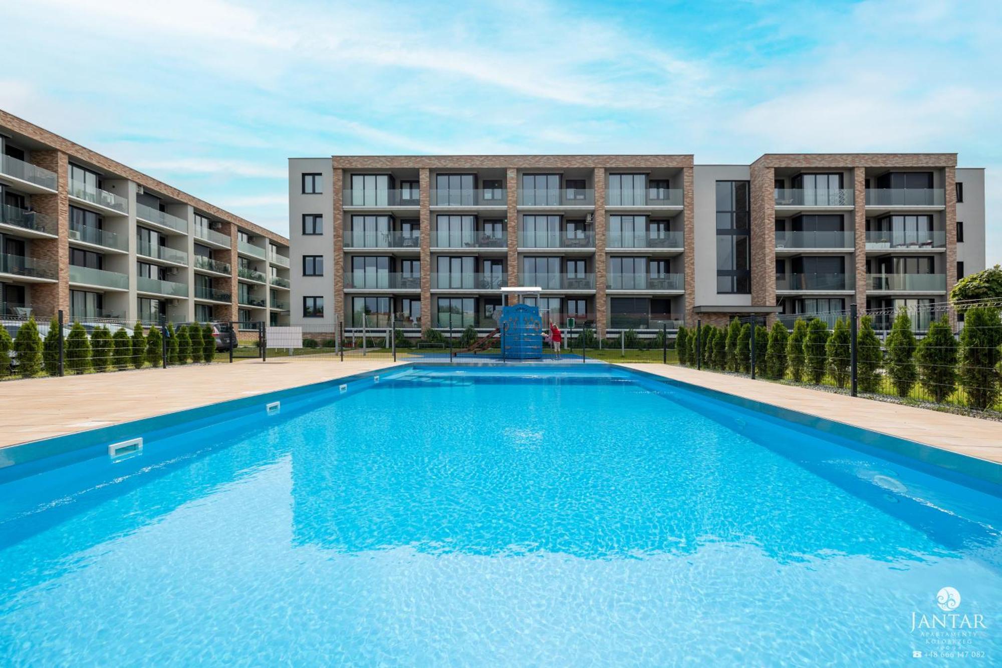 Jantar Apartamenty - Perlowa Przystan Kolobrzeg Ngoại thất bức ảnh